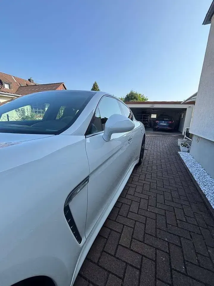 Gebraucht Porsche Panamera GTS 430 PS (316 kW) 2013 Weiß Kleinwagen