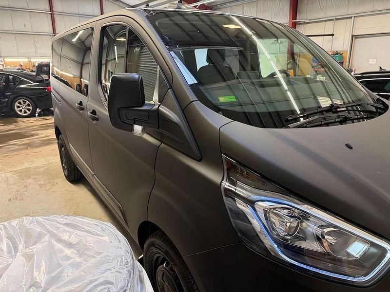 Gebraucht Ford Transit Custom 131 PS (96 kW) 2020 Schwarz Van