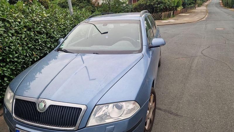 Blau Gebraucht 2007 Skoda Octavia LAURIN & KLEMENT Kombi | 2.500 € (Fairer Preis) - Bild 1/4