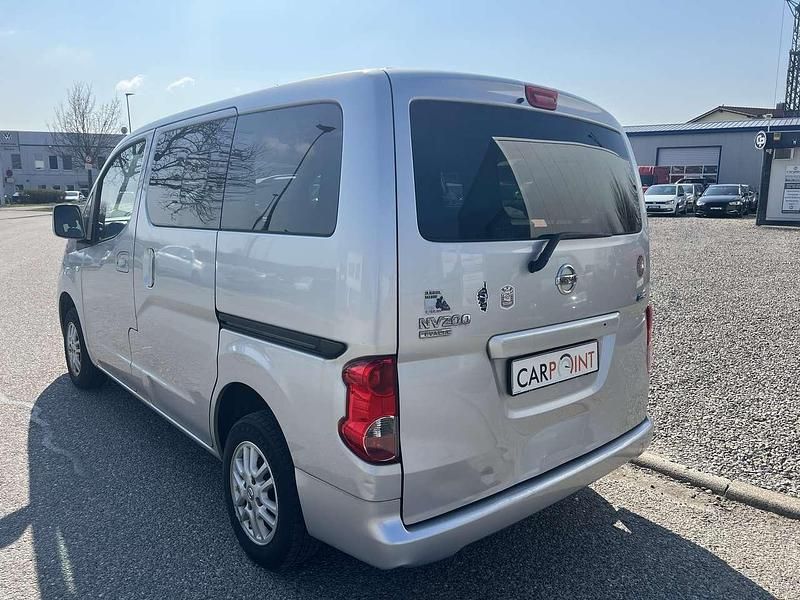 Gebraucht Nissan NV200 86 PS (63 kW) 2010 Silber Van / Kleinbus