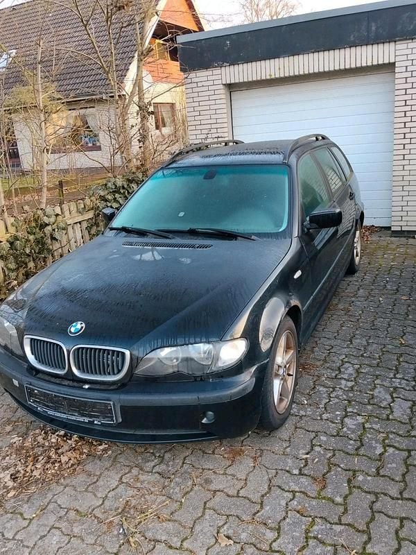 Gebraucht BMW 318 116 PS (85 kW) 2002 Schwarz Kombi