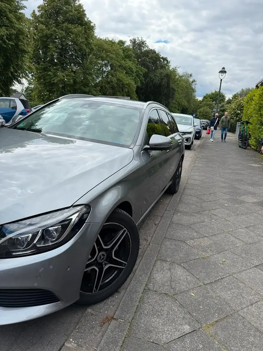 Gebraucht Mercedes 220 170 PS (125 kW) 2016 Silber Kombi
