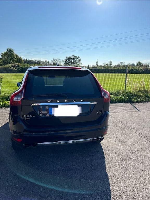 Gebraucht Volvo XC60 Summum 181 PS (133 kW) 2014 Schwarz SUV