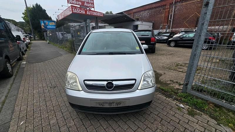 Silber Gebraucht 2009 Opel Meriva Van / Kleinbus | 750 € (Superpreis) - Bild 1/4
