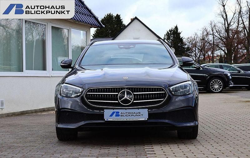Gebraucht Mercedes E300 320 PS (235 kW) 2022 Grau Limousine
