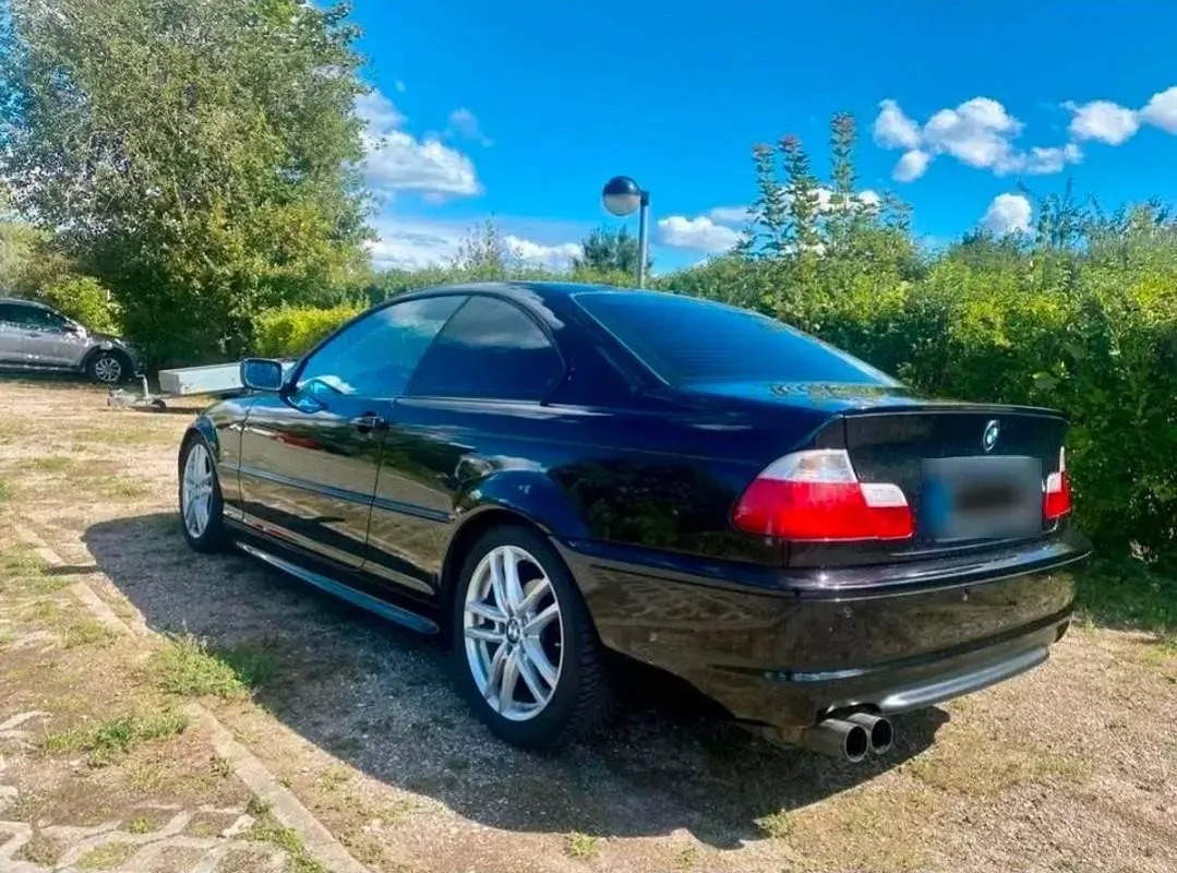 Gebraucht BMW 318 143 PS (105 kW) 2003 Schwarz Coupé