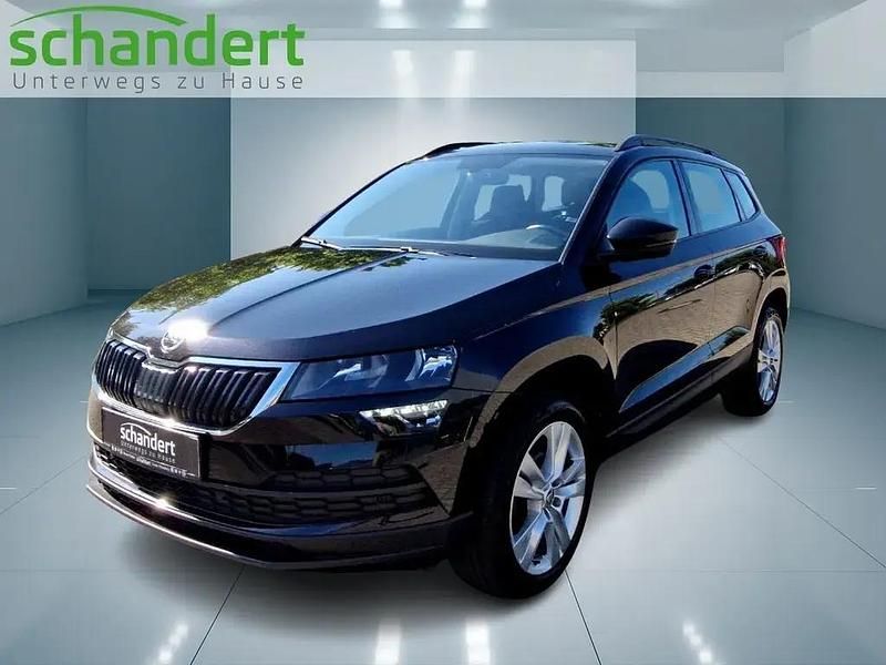 Schwarzmagic perleffekt Gebraucht 2021 Skoda Karoq Style SUV | 22.440 € (Fairer Preis) - Bild 1/4