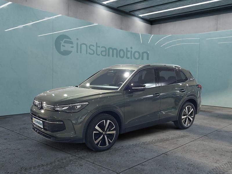 Grün Gebraucht 2024 VW Tiguan SUV | 36.949 € (Fairer Preis) - Bild 1/4