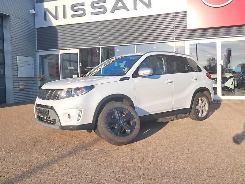 Gebraucht Suzuki Vitara 140 PS (102 kW) 2017 Weiß SUV