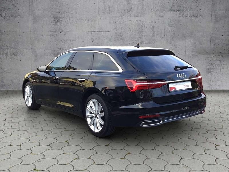 Gebraucht Audi A6 Ambiente 286 PS (210 kW) 2022 Mythosschwarz metallic Kombi
