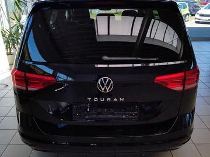 Gebraucht VW Touran Comfortline 176 PS (129 kW) 2024 Andere Van / Kleinbus