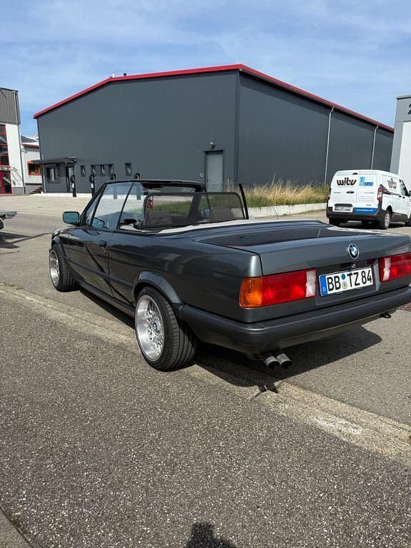 Gebraucht BMW 320 Cabriolet 129 PS (94 kW) 1988 Grau Cabrio