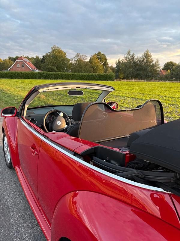 Gebraucht VW Beetle Cabriolet 105 PS (77 kW) 2007 Rot Cabrio