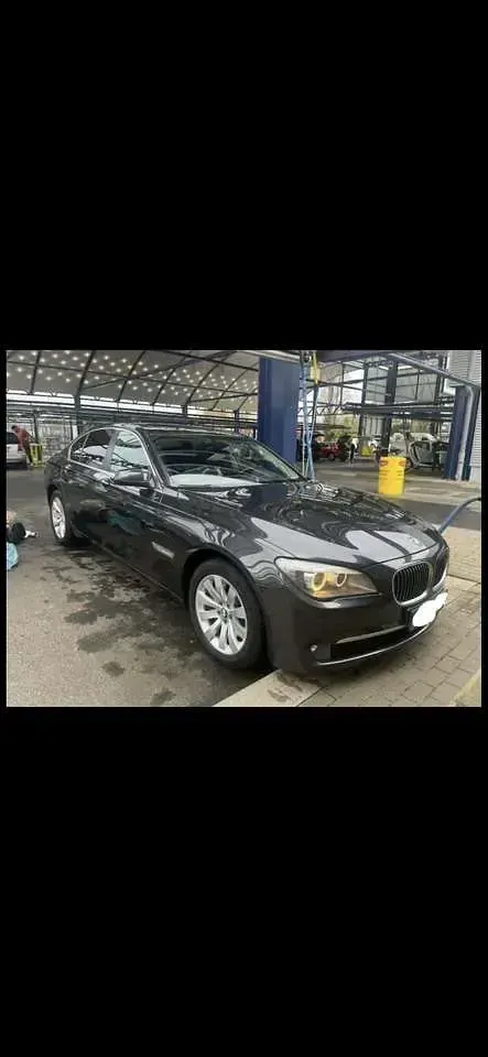 Gebraucht BMW 730L 245 PS (180 kW) 2009 Limousine