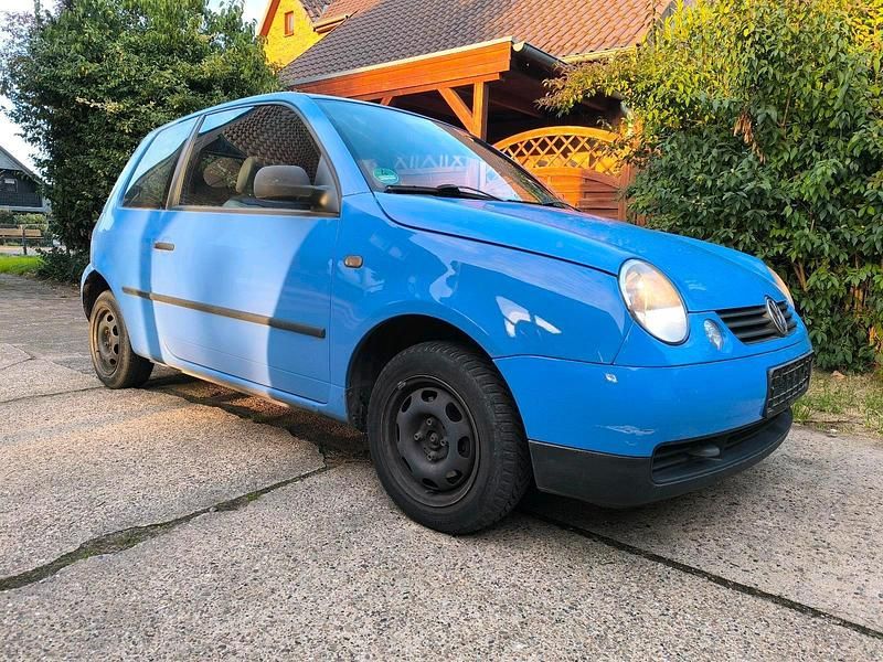 Blau Gebraucht 2000 VW Lupo Kleinwagen | 650 € (Guter Preis) - Bild 1/4