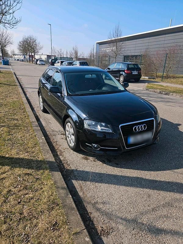 Gebraucht Audi A3 125 PS (91 kW) 2011 Schwarz Kleinwagen