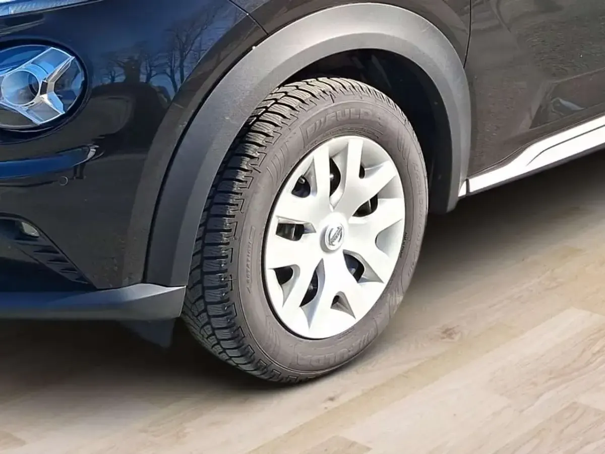 Gebraucht Nissan Juke N-Connecta 114 PS (83 kW) 2023 Black (m) SUV