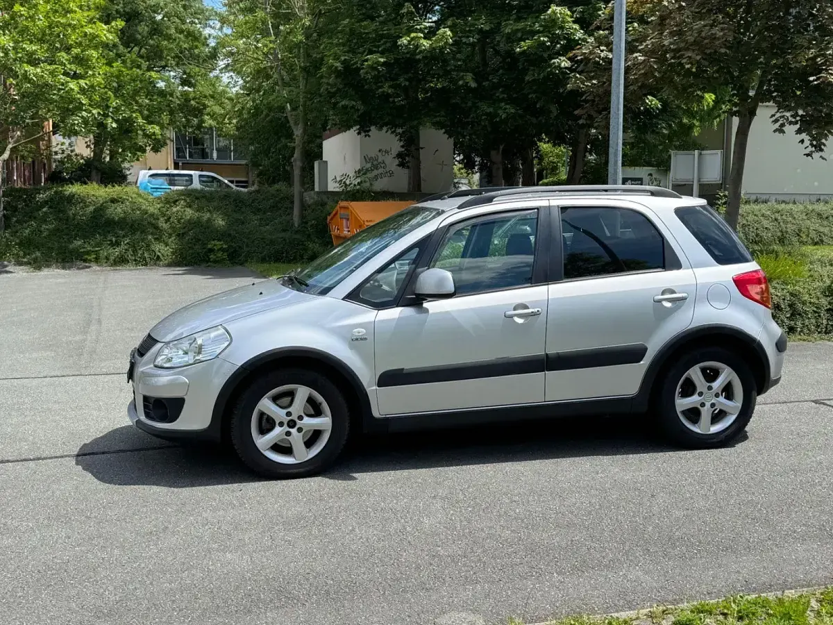 Gebraucht Suzuki SX4 120 PS (88 kW) 2007 Silber SUV