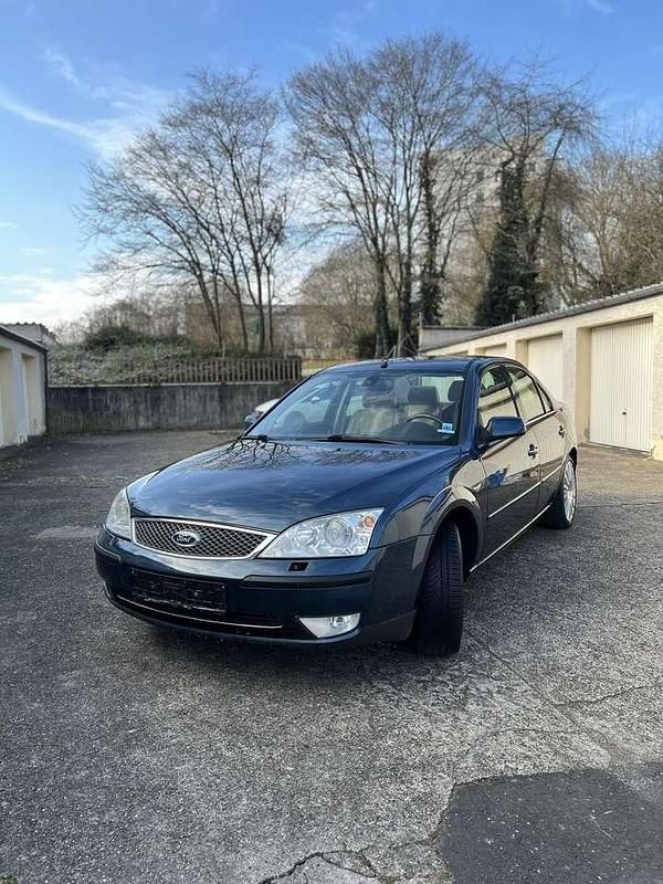 Gebraucht 2005 Ford Mondeo Ghia Limousine | 3.000 € (Etwas zu teuer) - Bild 1/4