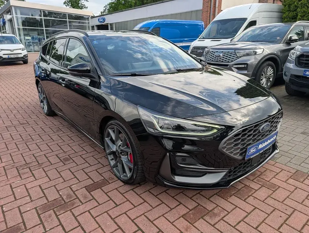 Gebraucht Ford Focus ST 280 PS (205 kW) 2024 Schwarz Limousine