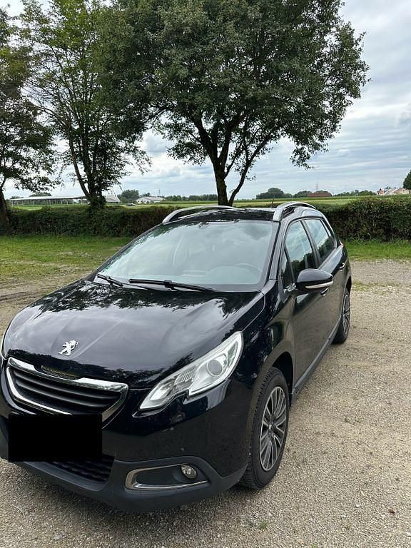 Schwarz Gebraucht 2014 Peugeot 2008 Active SUV | 5.600 € (Etwas zu teuer) - Bild 1/4