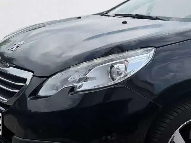 Gebraucht Peugeot 2008 Allure 120 PS (88 kW) 2016 Schwarz SUV