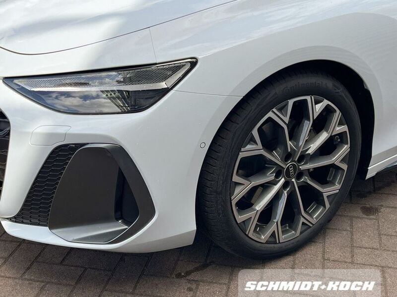 Gebraucht Audi A6 Edition .1 204 PS (150 kW) 2025 Weiß Kombi