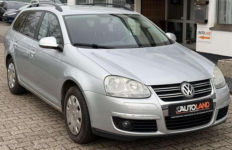 Silber Gebraucht 2010 VW Golf VI Kombi | 2.500 € (Guter Preis) - Bild 1/4
