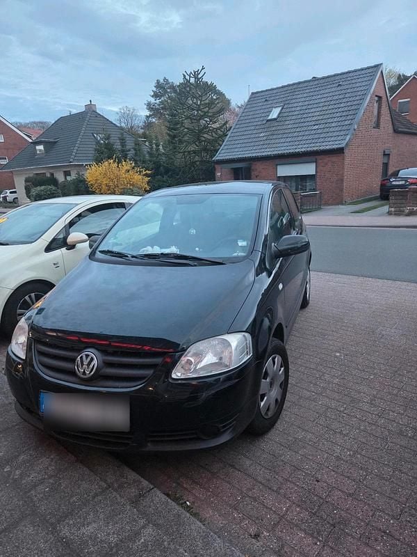 Second-hand VW Fox 55 CP (40 kW) 2005 Negru Hatchback