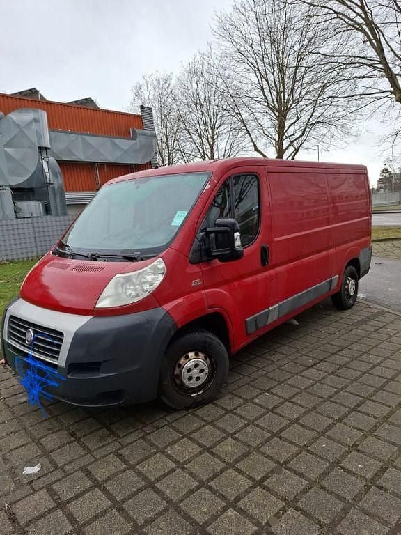 Gebraucht Fiat Ducato 131 PS (96 kW) 2012 Rot Van