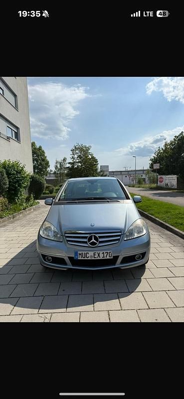 Blau Gebraucht 2008 Mercedes A170 Limousine | 3.900 € (Guter Preis) - Bild 1/4