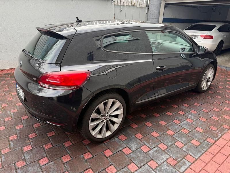 Gebraucht VW Scirocco 122 PS (89 kW) 2010 Schwarz Coupé