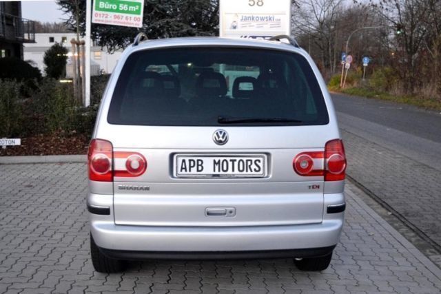 Brugt VW Sharan 116 HK (85 kW) 2004 Sølv MPV