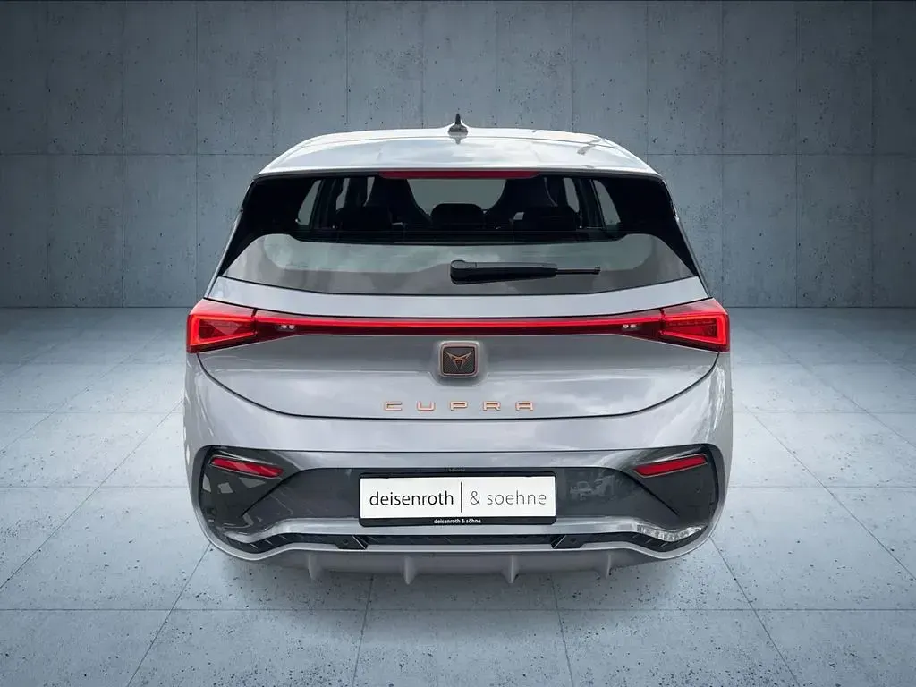 Używany Cupra Born 150 kW (204 KM) 2023 Szary Hatchback
