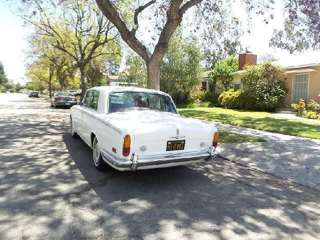 Usata Rolls Royce Silver Shadow 1971 Bianco Berlina