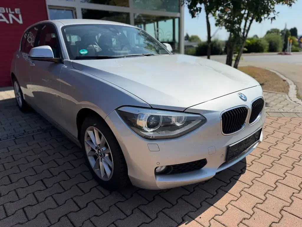 Gebraucht BMW 120 Sport Line 184 PS (135 kW) 2015 Silber Kleinwagen