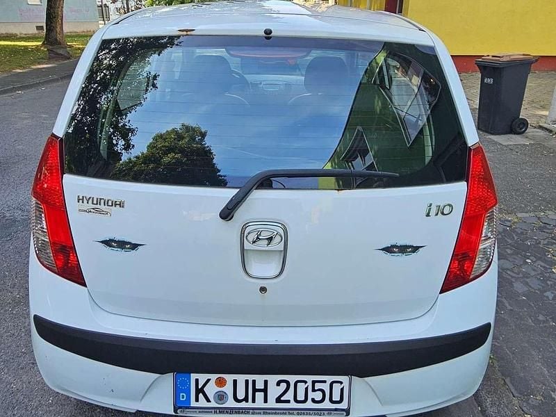 Weiß Gebraucht 2009 Hyundai i10 Edition+ Kleinwagen | 1.300 € (Guter Preis) - Bild 1/4