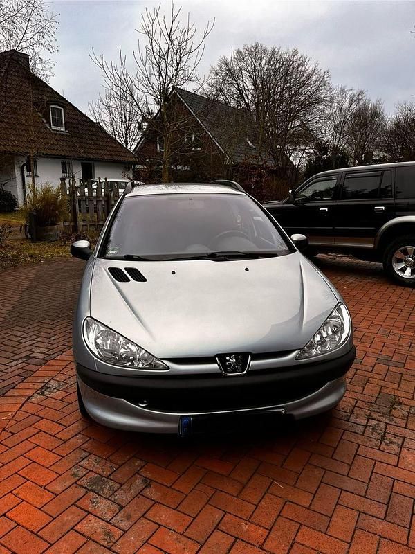 Gebraucht Peugeot 206 75 PS (55 kW) 2003 Grau Kombi