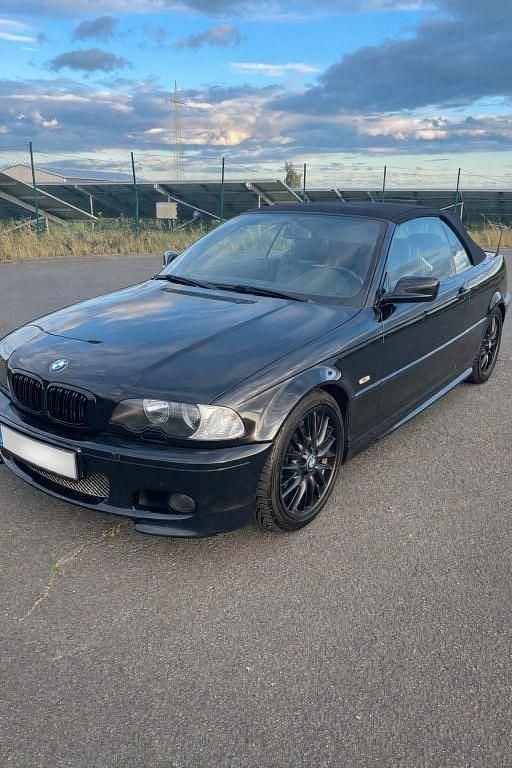 Schwarz Gebraucht 2001 BMW 330 Cabriolet M Sport Cabrio | 11.500 € (Superpreis) - Bild 1/4
