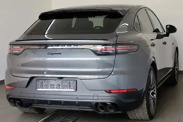 Gebraucht Porsche Cayenne Sport 462 PS (339 kW) 2021 Grau SUV