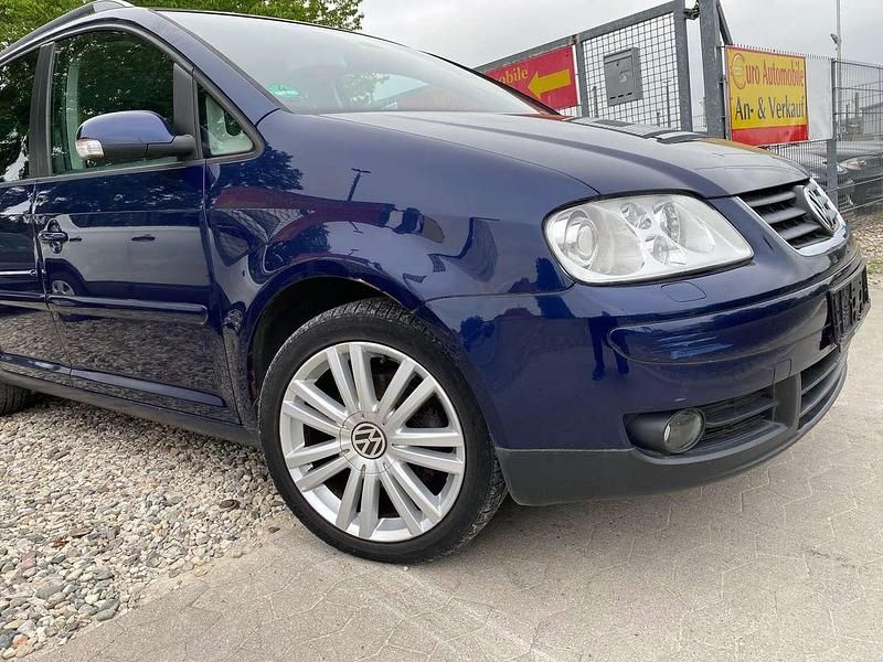 Gebraucht VW Touran Highline 140 PS (102 kW) 2006 Indigoblau perleffekt Van / Kleinbus