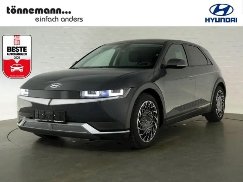 Grau Gebraucht 2024 Hyundai Ioniq 6 Techniq Limousine | 32.924 € (Superpreis) - Bild 1/1