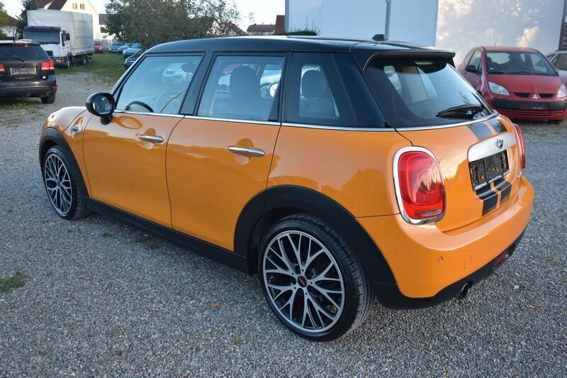 Gebraucht Mini Cooper 136 PS (100 kW) 2015 Orange Kleinwagen