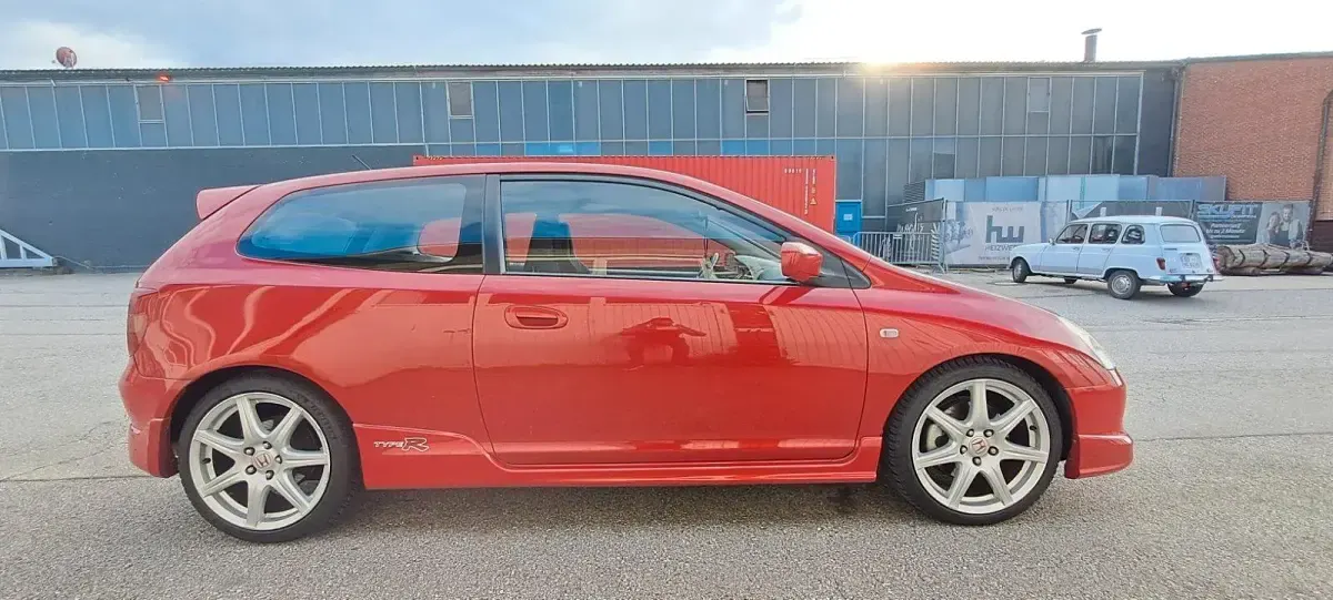 Gebraucht Honda Civic 220 PS (161 kW) 2002 Rot Limousine
