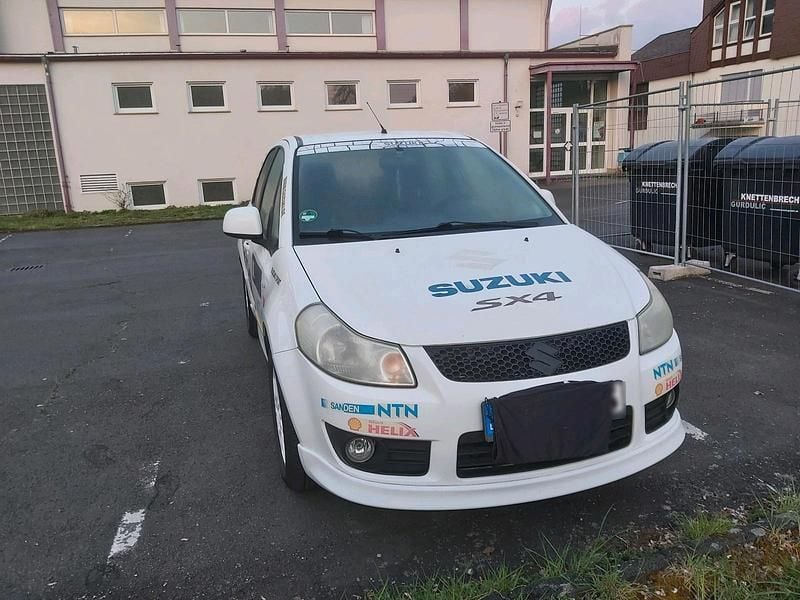 Gebraucht Suzuki SX4 107 PS (78 kW) 2008 Weiß Limousine