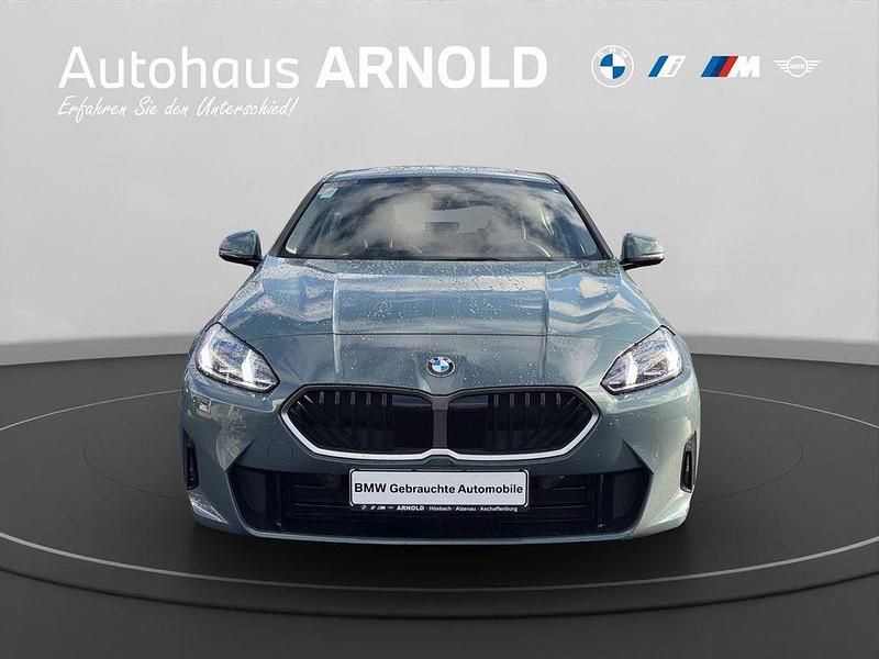 Gebraucht BMW 120 Efficient Dynamics 163 PS (119 kW) 2024 Cape york grün Kleinwagen