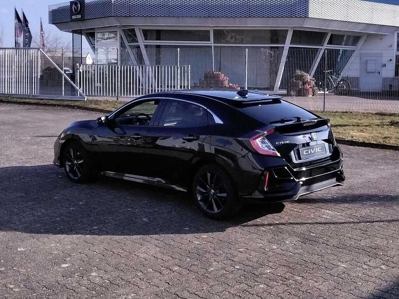 Gebraucht Honda Civic Elegance 126 PS (92 kW) 2021 Crystal black p.