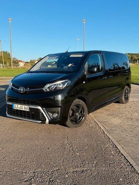 Gebraucht Toyota Proace 177 PS (130 kW) 2019 Schwarz Van / Kleinbus