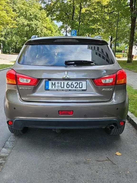 Gebraucht Mitsubishi ASX Edition 150 PS (110 kW) 2017 Braun SUV