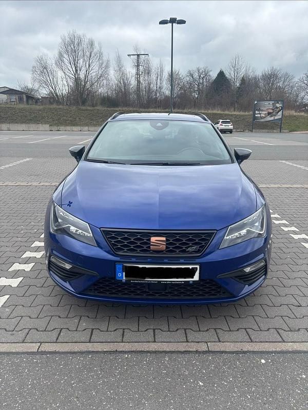 Gebraucht Seat Leon 4Drive 300 PS (220 kW) 2019 Blau Kombi